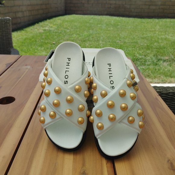NIB PHILOSOPHY di LORENZO SERAFINI Gold Studs White Leather Sandals. 7 37 - Picture 5 of 7
